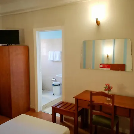 Residencial Lord Pensión 2*