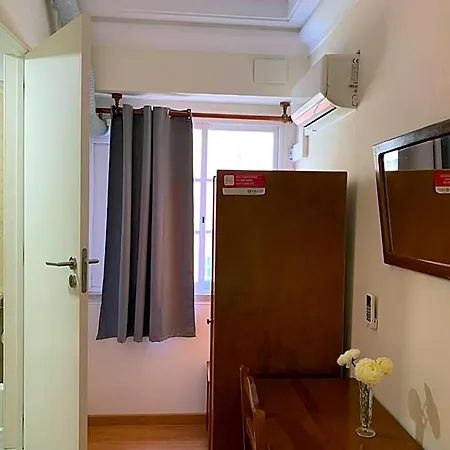 Residencial Lord Πανσιόν 2*