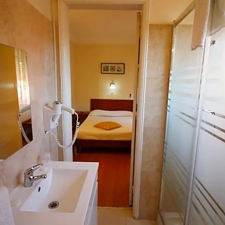 Residencial Lord 2*