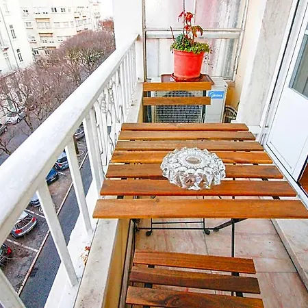 Πανσιόν Residencial Lord 2*