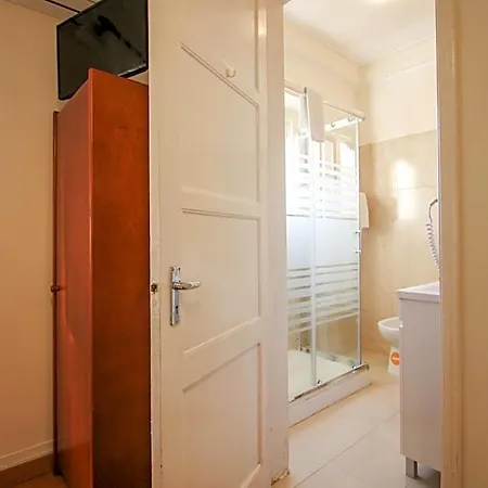 Residencial Lord Гостьовий будинок 2*