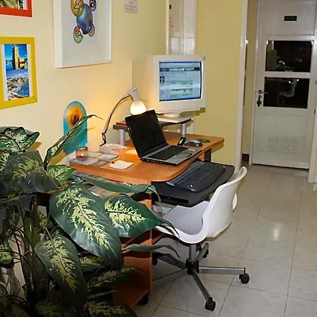 Residencial Lord Πανσιόν 2*