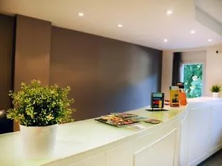 Residencial Lord Πανσιόν 2*