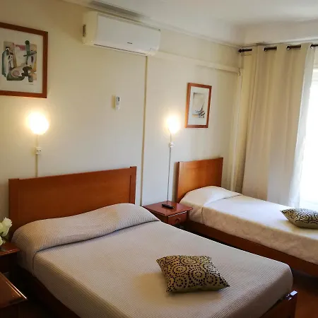 Πανσιόν Residencial Lord 2*