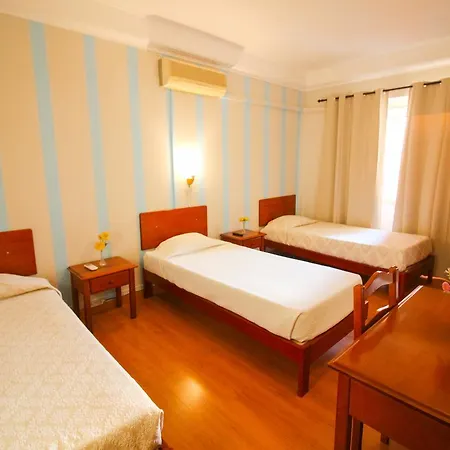 Πανσιόν Residencial Lord 2*